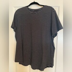 Lululemon love crew tee